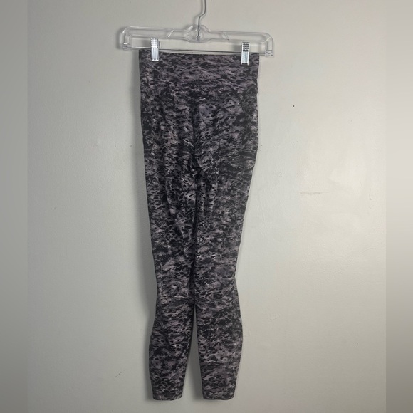 Lululemon Base Pace High-Rise Running Tight Estuary Grey Multi size 2 - Picture 4 of 6